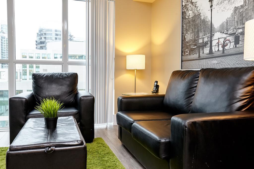 Atlas Suites - Cn Tower & Convention Centre トロント エクステリア 写真