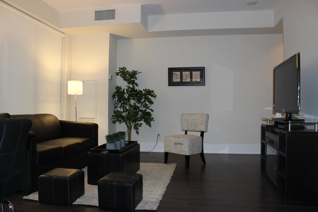 Atlas Suites - Cn Tower & Convention Centre トロント 部屋 写真
