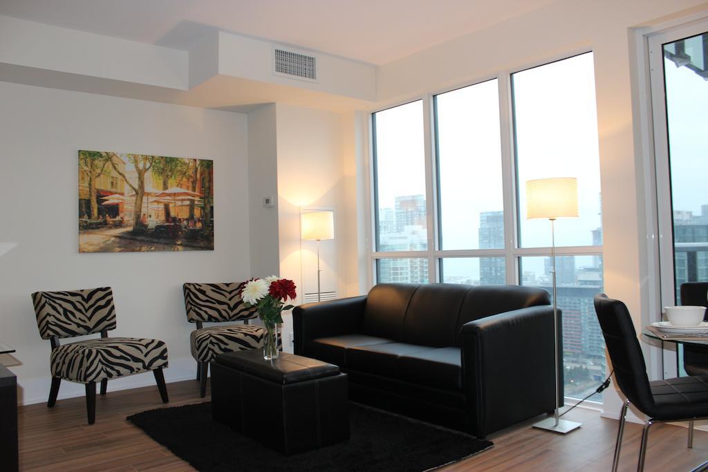 Atlas Suites - Cn Tower & Convention Centre トロント エクステリア 写真