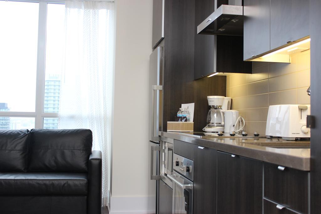 Atlas Suites - Cn Tower & Convention Centre トロント エクステリア 写真