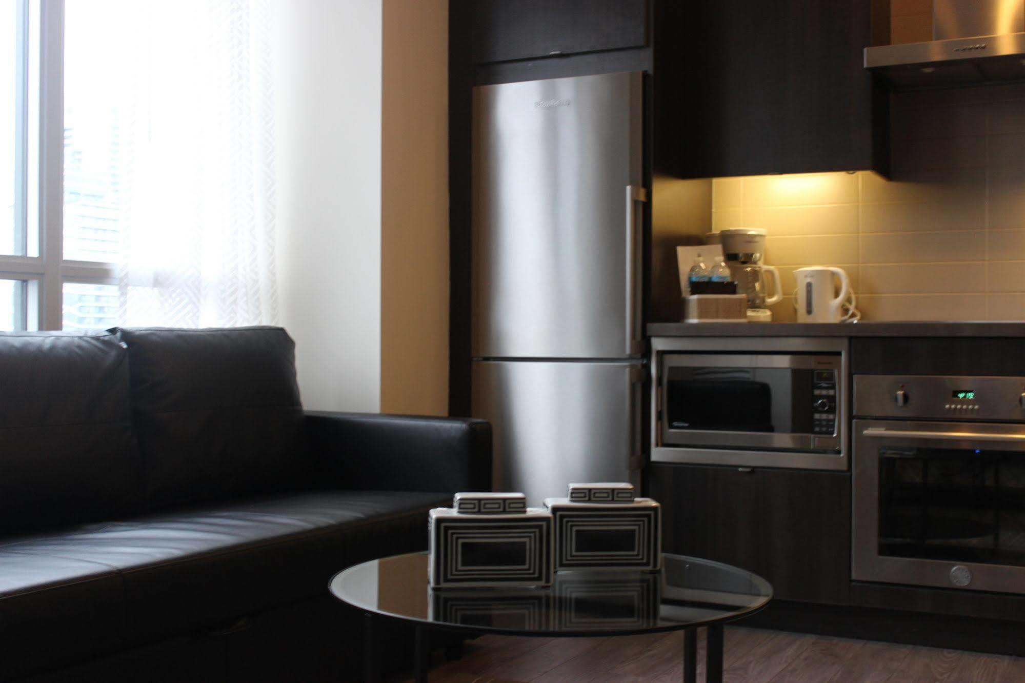 Atlas Suites - Cn Tower & Convention Centre トロント エクステリア 写真